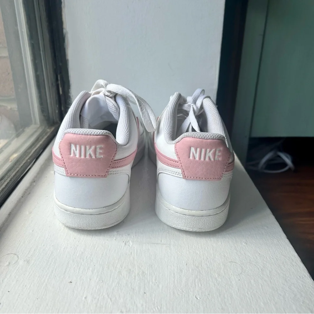 Nike Court Vision Low Next Nature Women's Size 10 White Pink Sneakers Basketball